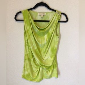 MICHAEL KORS LIME GREEN AND WHITE CROSSOVER SLEEVELESS SHIRT SIZE XS